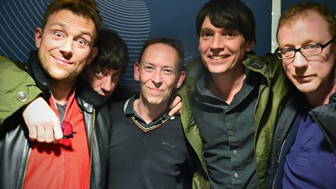 BlurMex's tweet photo. So many great memories from @Damonalbarn @grahamcoxon @alexjameshq @DaveRowntree @blurofficial @goodbadqueen @gorillaz on @BBC6Music over the years! 
Favourite memory being @steve_lamacq announcement of Blur getting back together in 2009!
Happy Birthday 6 Music! #6MusicAt20 https://t.co/4xmRBhkyvG