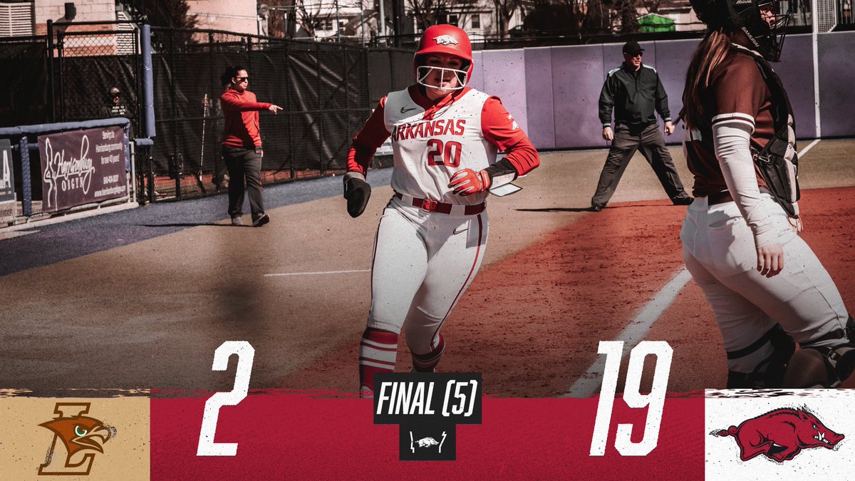 RazorbackSB's tweet photo. Setting a single game program record with 7⃣ bombs. 

Casual way to start an early morning. https://t.co/me1ukpkWPk