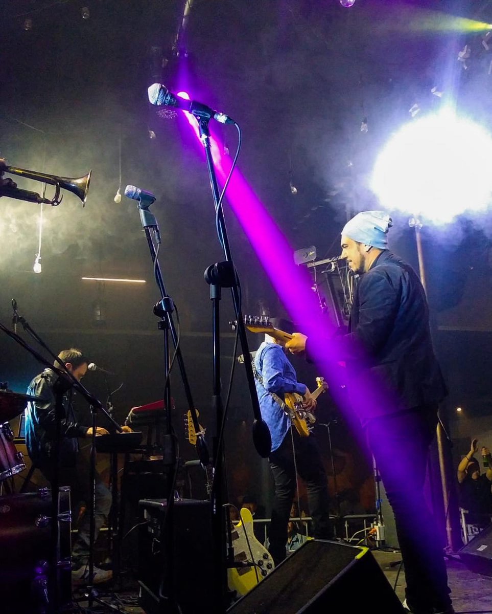 pilasecaband's tweet photo. 📸 de nuestro amigo Omar Valle del show @FCHilvana CDMX.  #pilaseca #forohilvana #cdmx https://t.co/y01O2RF91t