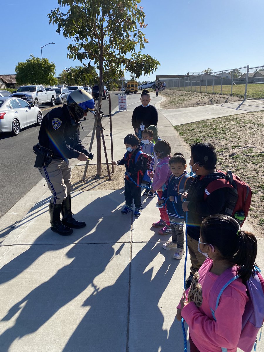 Seemingly simple interactions made more meaningful when the motor officer made the effort to communicate directly with my students. Thank you <a href="/CHP_SantaBarb/">CHP Santa Barbara</a> for the stickers and for asking how to sign ‘you’re welcome’. Great way for my students to start their day  👮‍♀️