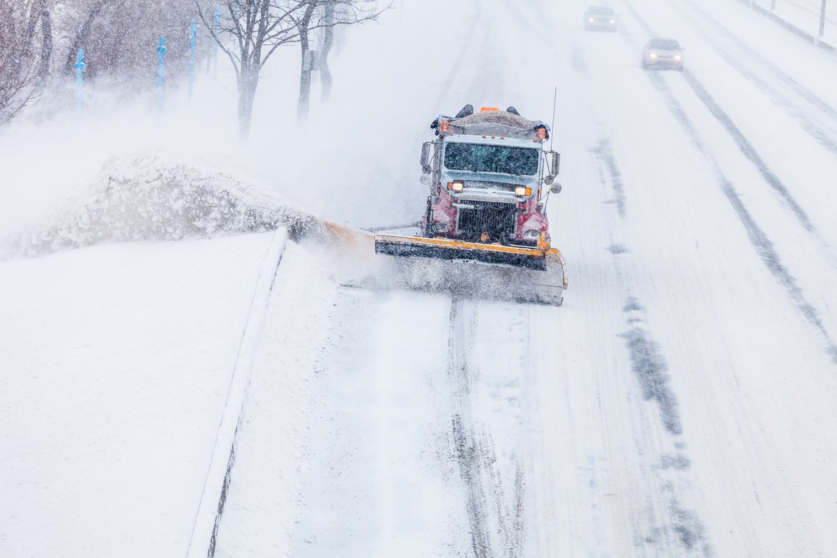Project3810's tweet photo. Sorry everyone, but the snow is forcing us to postpone #BOSSboard Lunch Edition - Be SELL Ready featuring Hank Bockus from Bockus Consulting. New date announced soon. Stay safe today! https://t.co/z9y5Hxosgm #Project3810 #BOSSevent https://t.co/YCp8o81Miv