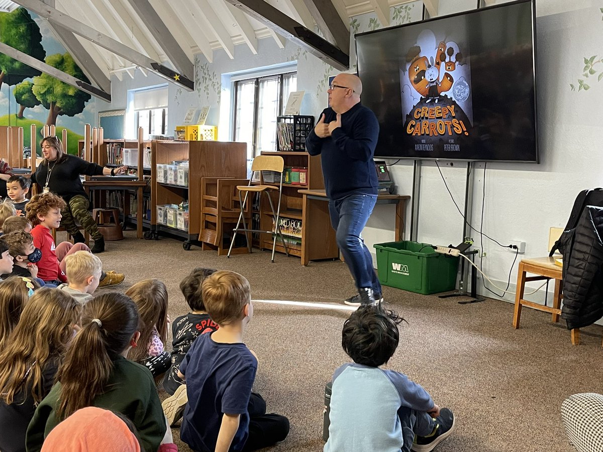 LibraryLau's tweet image. Aaron Reynolds at Ravinia. Big hit!!#Raviniarocks