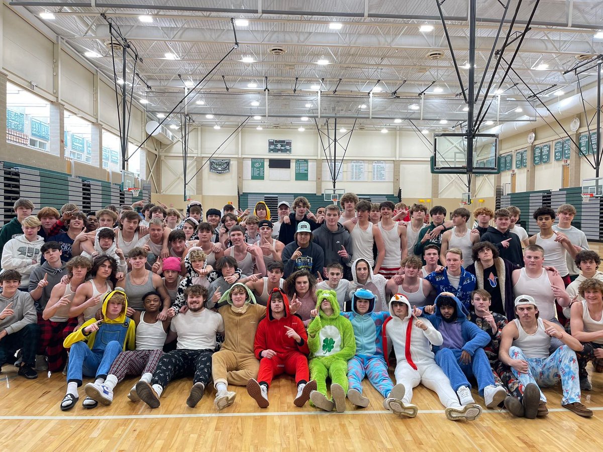 Lsw_sff's tweet photo. STATE CHAMPIONSHIP GAMEDAY‼️

🆚 Fremont
📍 PBA
⏰ 6:00
Theme: PAJAMAS 

Tickets 🎟: https://t.co/pfKshTjGTC

PACK PBA ‼️‼️ NEED THE WHOLE SCHOOL THERE‼️ BRING THE ENERGY https://t.co/P0BY9HNxwQ