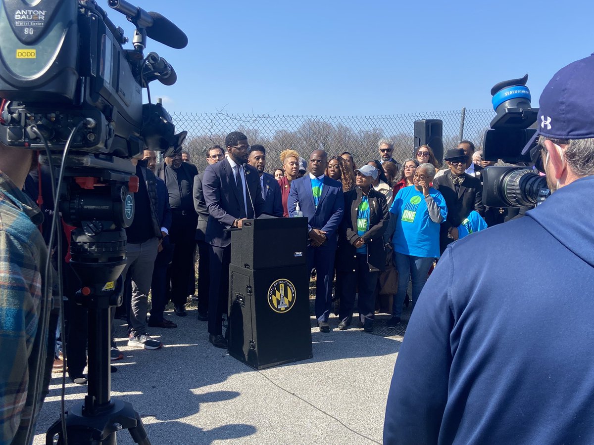 BUILDBaltimore's tweet photo. Over the last few weeks, BUILD leaders have been in conversation with the mayor &amp; city officials, sharing our history on this work — particularly over the last ten years with @rebuild_metro in neighborhoods in East Baltimore to reduce vacancy, build wealth &amp; prevent displacement. https://t.co/YF8eDsY4j7
