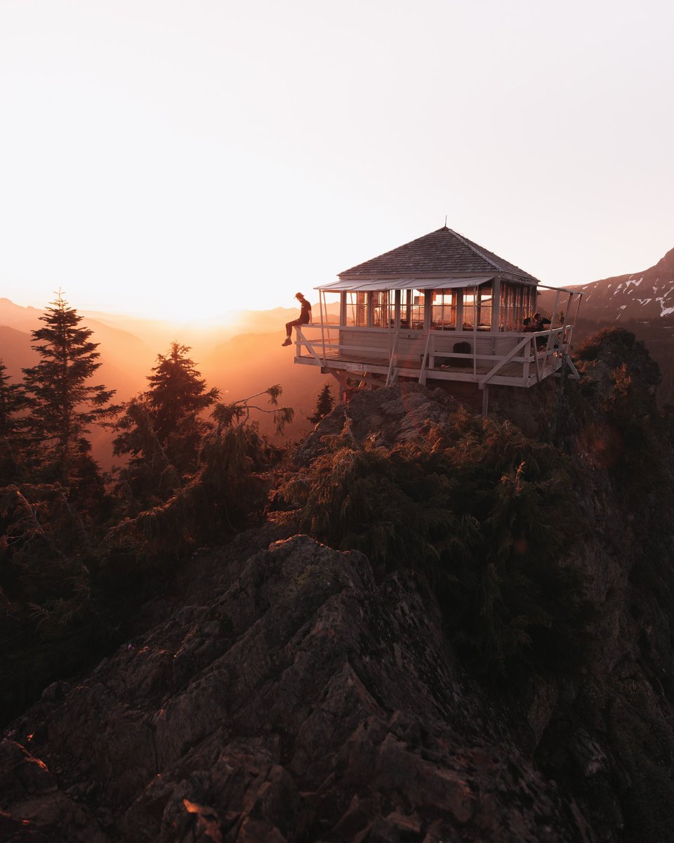 My happy place in the PNW 🌲