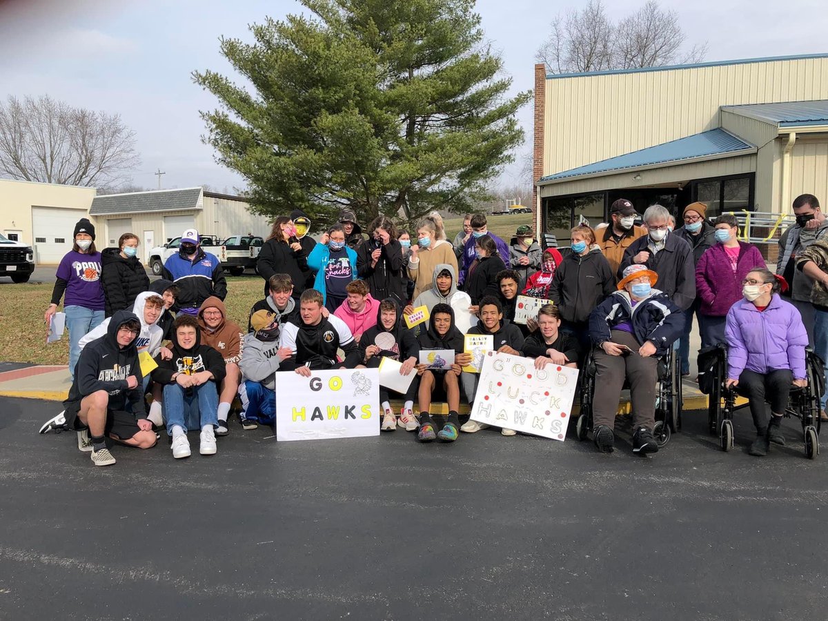 blackhawk_bball's tweet photo. The First Chance Center hosted the Blackhawks today! The team received special good luck wishes for a Regional Championship!
#emptythetank #dancinginmarch https://t.co/gAUGhNxwJE