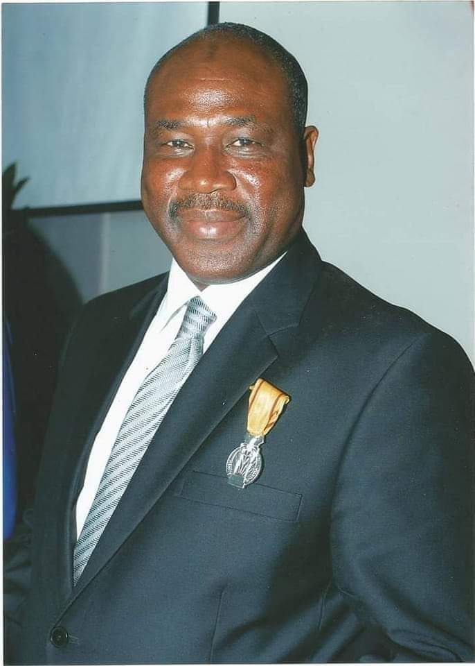 Salif Bictogo (Président du stella d'adjamé):

"Que la FIFA cesse d'infantiliser les dirigeants de clubs"