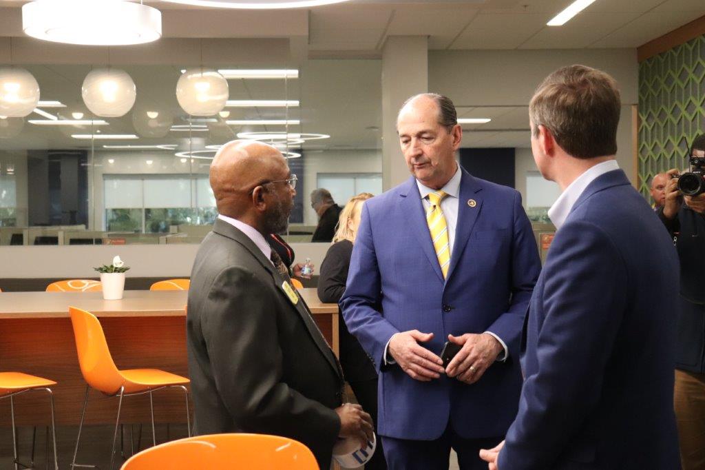 One_Louisville's tweet photo. Congrats to GLI investor &amp; Greater Louisville's newest employer, Consumer Cellular, on their ribbon-cutting yesterday! Chief Operating Officer, Rebecca Wood, joined Consumer Cellular leadership, @GovAndyBeshear, and @LouForward to break ground on the new customer support center. https://t.co/Tr8FlpAfSp