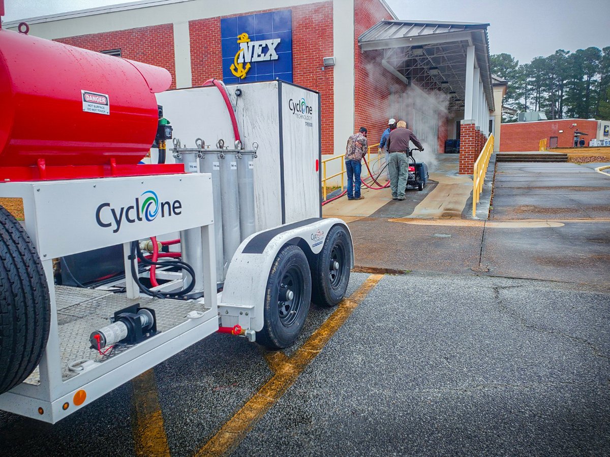CycloneTech's tweet photo. Another satisfied customer! 
The TR5500 trailer hard surface cleaning unit arrived at a Naval Air Station.
Single-pass cleaning getting those paint line cleaned up!

To learn more about this unit click https://t.co/HC0V303ilr

#freshfriday #powerwashing https://t.co/0mGdLqgJzq