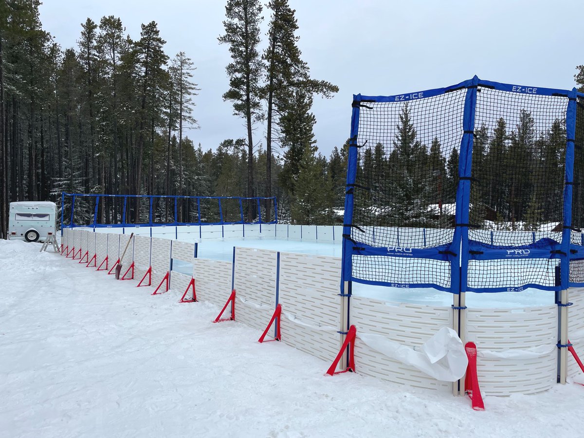 Winter fun never stops in the Cypress Hills! Our outdoor skating rink is open and ready for you &amp; your family to enjoy! ❄️

We also have snowshoes and cross country skis available for rent! Don’t miss out on all the interpretive programs organized by Saskatchewan Parks 🌾