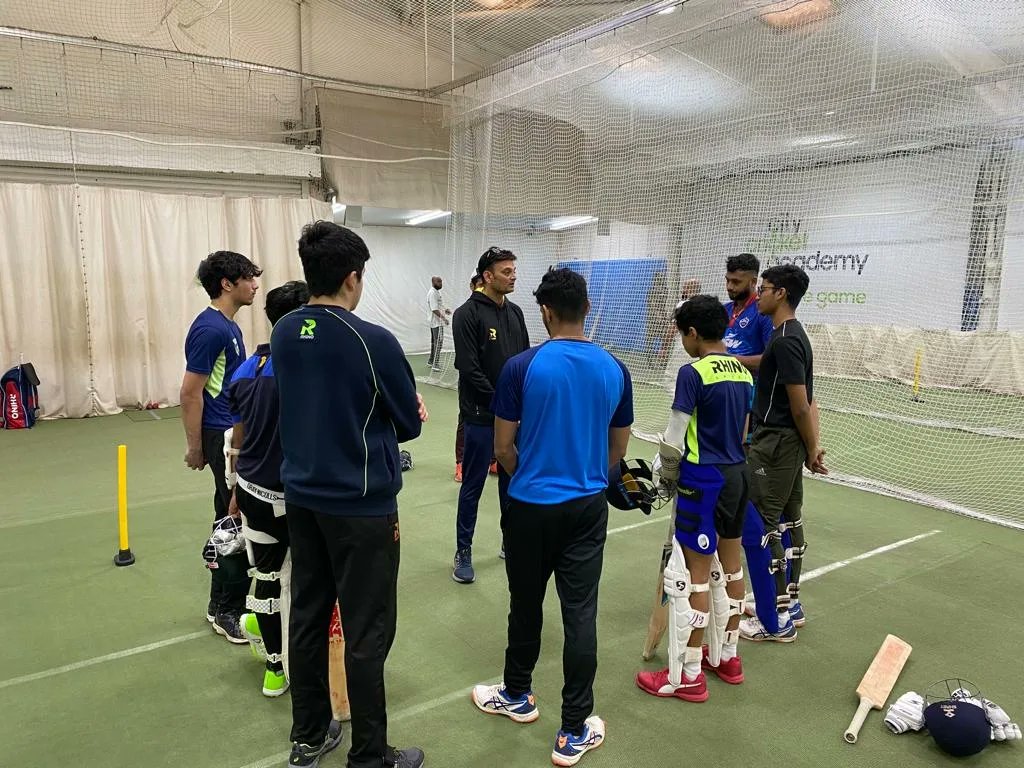 Thanks to <a href="/hemangkbadani/">Hemang Badani</a> Former Indian cricketer and <a href="/SunRisers/">SunRisers Hyderabad</a> coach for spending quality time with the youngsters. It was nice to have the southpaw back at CCA after a long 

#IPL2022 #ReadyToRise #Cricket  #CCA #England #Enjoythegame