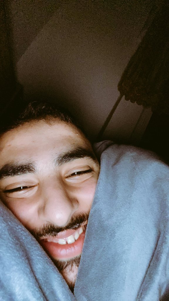 mallborozz's tweet photo. لما الكراش تفهم التلميحات وتبعثلي: https://t.co/inODgfnb3g