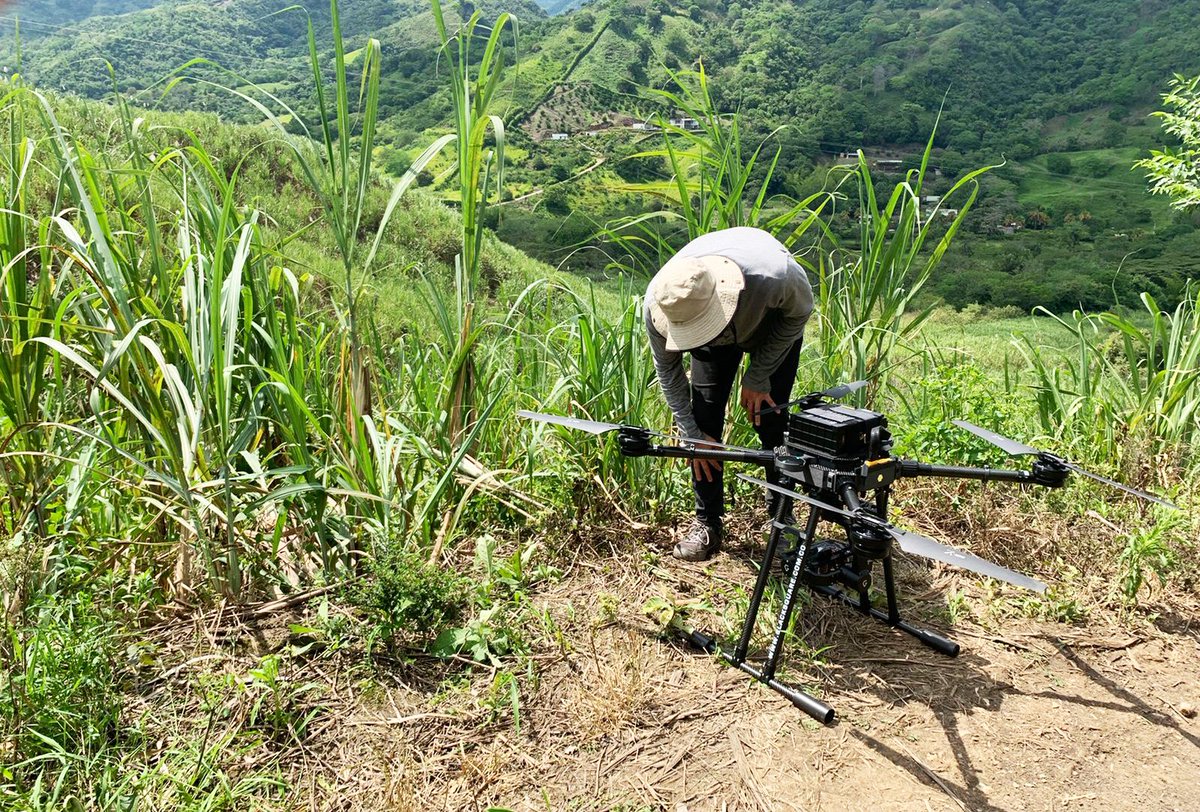 #FelizViernes
.
.
.
.
.
.
.
Foto: Servicio de fotogrametría con Dron HERCULES X4 - <a href="/BlackSquareSAS/">Black Square</a> 

#Colombia #dron #agricultura #agriculture #ortomosaico #cartografía #mapas #innovacion #innovation #HechoEnColombia