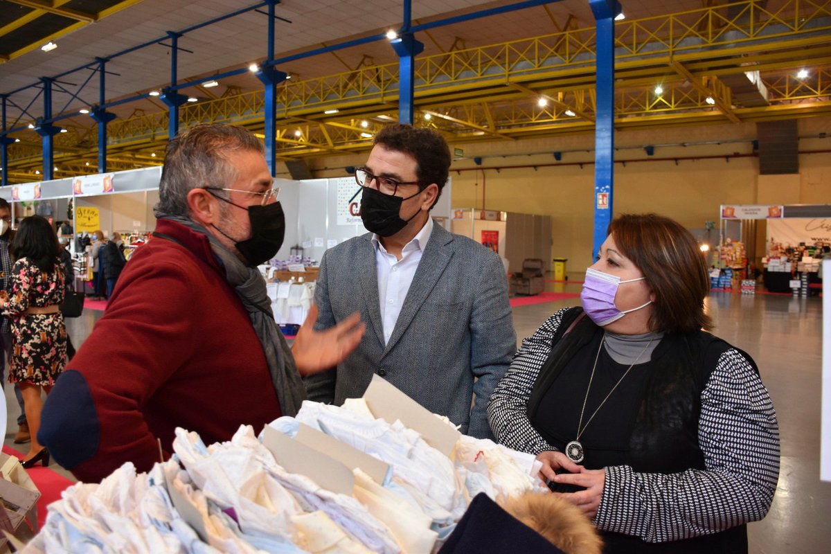 dipualba's tweet photo. 🛍🛍 #Comercia ha abierto hoy sus puertas y nuestra diputada, Pilar Sierra, ha participado esta mañana en su inauguración 🥳.

👉🏻 Hasta el domingo, en el recinto de la @FeriasIfab, podrás encontrar una gran variedad de productos a los mejores precios y con la máxima calidad 🤩🔝. https://t.co/yHLK14oVxN