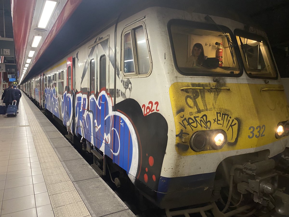 StefaanKindt's tweet photo. Mijn trein naar Kortrijk ⁦geen commentaar ⁦@NMBS⁩ https://t.co/H87SmO3XJC