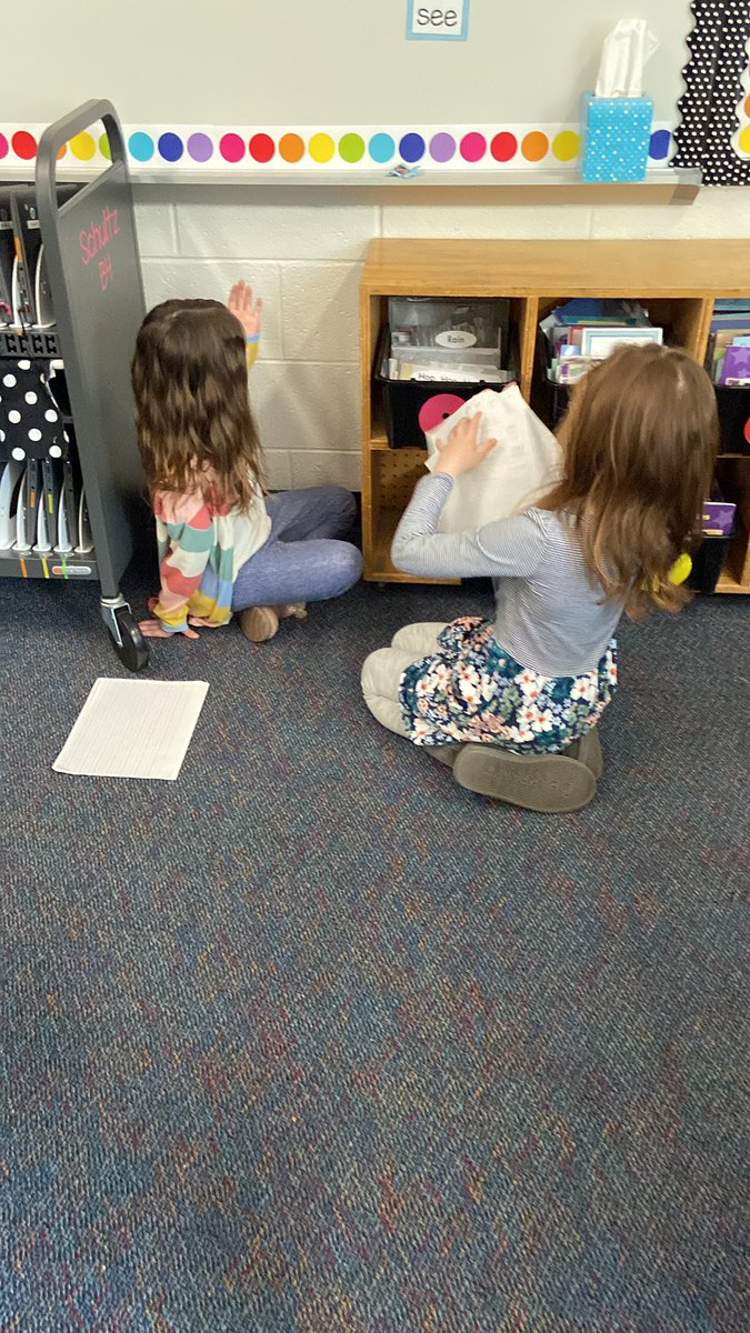 1sr grade writers share their opinion letters with partners to improve their writing. #dolsenthinkers <a href="/SLCSDolsen/">Dolsen Elementary</a>