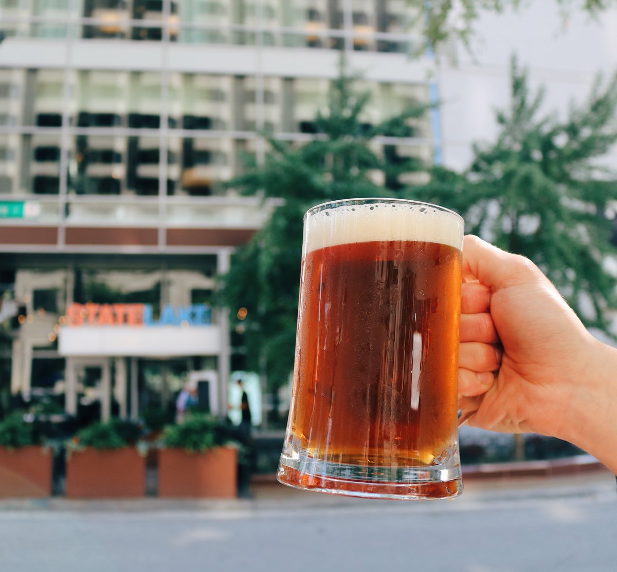 We're ready for St. Patty's Day weekend with corned beef and cabbage sliders, Guinness hand pies and more traditional treats. ☘️ Make a reservation today!