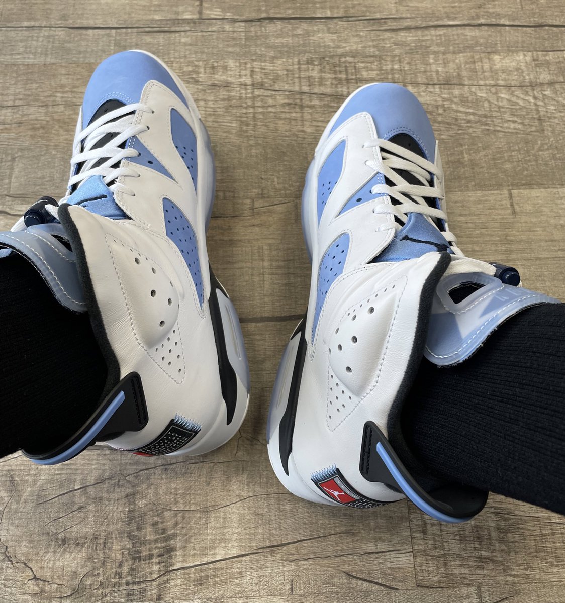 coachswhite's tweet photo. Taking a flashback to 90-91 on this #VaultFriday with @Jumpman23!!
#JordanVI
#VictoryAtLast https://t.co/4MRsvkIIZW