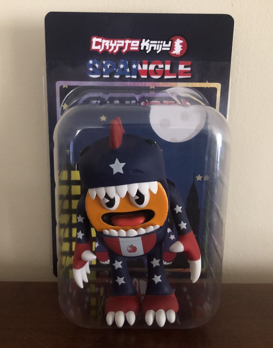 MurphyJason's tweet photo. Guys! Look what came in the mail! My own @CryptoKaijuIO ! Detail is amazing, paint is perfect, love the packaging. By far the best #NFT I have ever purchased. Thanks to the artist and designer Oliver for sweating the details and delivering high quality!
@AsyncArt https://t.co/lS10m8i0q1