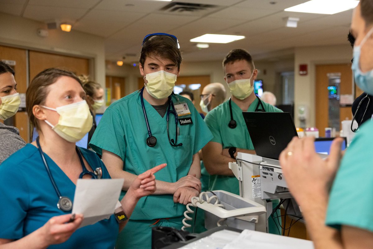 IM_Iowa's tweet photo. Our thanks to @uihealthcare for these great pics of former @IntMedatIowa Chief Resident and @UIowaPCCM fellow @roloMD and some of our  residents and @IowaMed students. 

Everyone should see what goes on in the MICU! 

More pics here: https://t.co/ICZmMI1fzD https://t.co/XmQYRm0Mbq