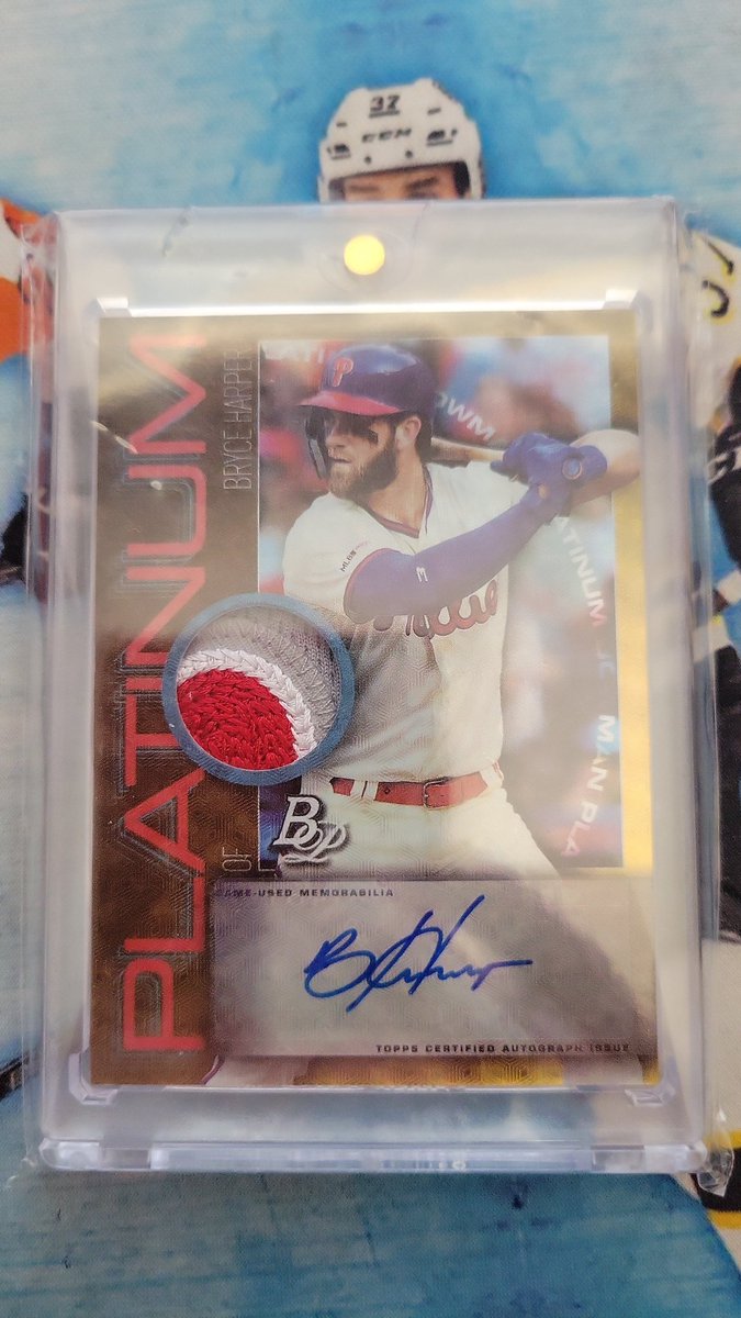 jasonw757's tweet photo. @Badnewz80 @bryceharper3 @TomBrady @CardPurchaser Our best... we pulled this one of one super refractor out of a Walmart blaster https://t.co/5nqarDv0gM