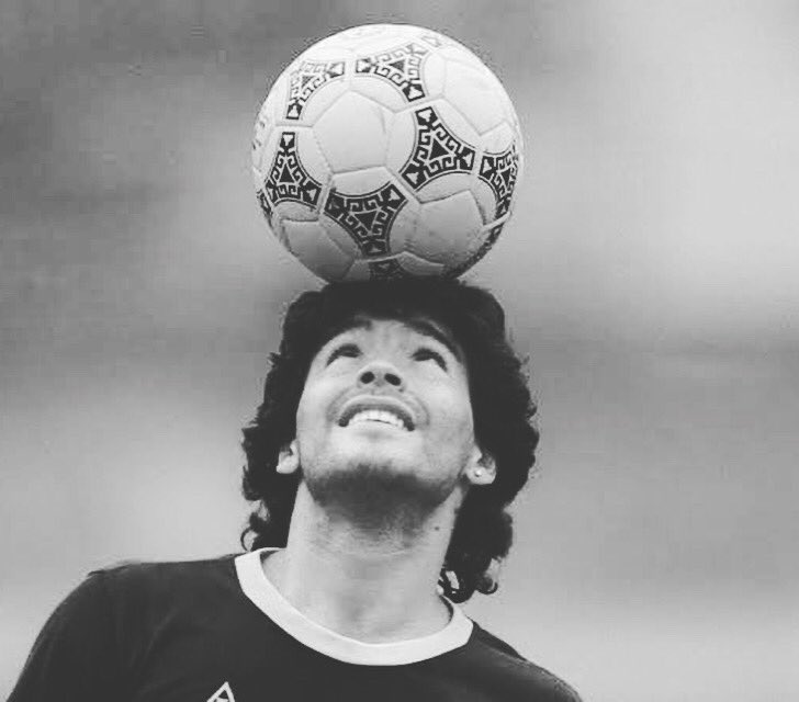 tomateeok's tweet photo. Celebrando el fútbol ❤️ https://t.co/b5UudVWozj