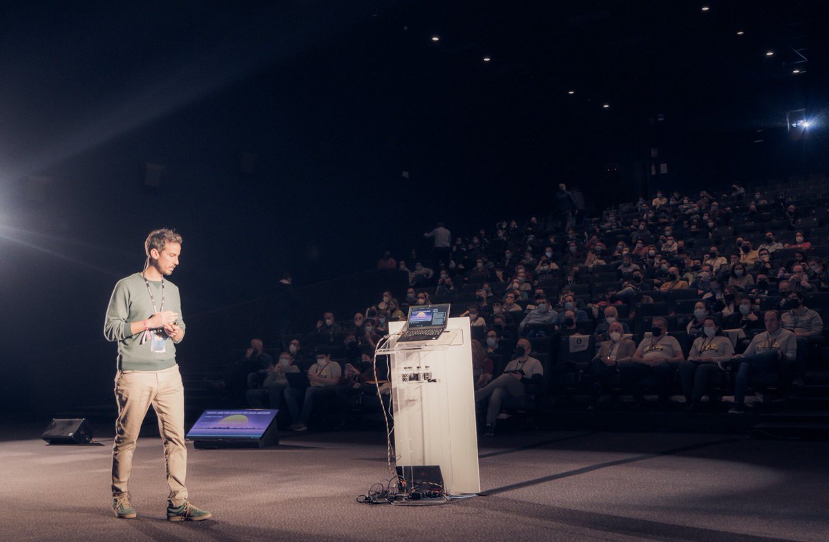 /RootedCON tweet media