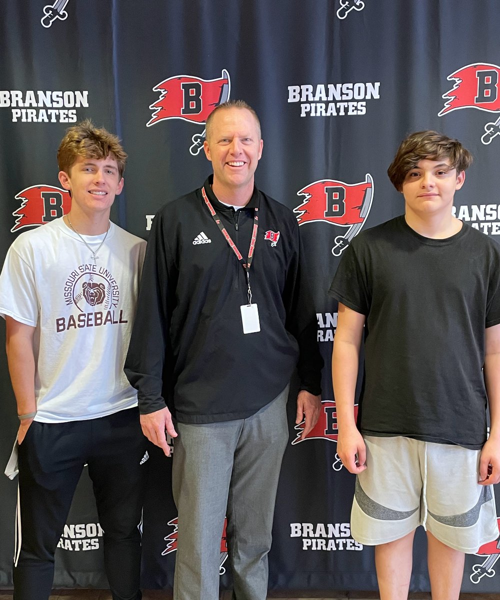 barbiejocog's tweet photo. Branson High School is pleased to honor Kale Lankton &amp;  Nathanul Guill as Outstanding Characters of the Month.  These two gentlemen, pictured with our principal Dr. Harris, were chosen as pirates who consistently demonstrate March's trait, COOPERATION. Congrats Kale &amp; Nathanul!:) https://t.co/RUeSjbxhoO