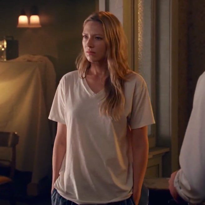 best of olivia dunham (@bestofdunham) on Twitter photo 