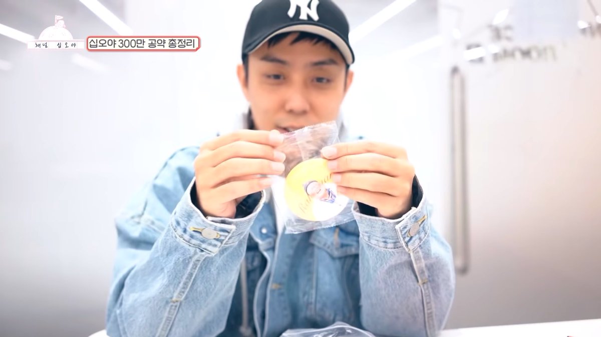 0608x0415's tweet photo. 🤭 https://t.co/jh3mjtQY5V