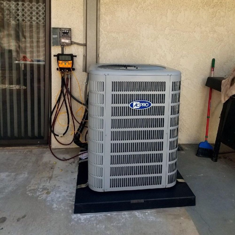 S3rviceAllStars's tweet photo. Whether you were already aware of your air conditioner experiencing issues, or it has shut down unexpectedly, our team at Service All-Stars can help get it running efficiently and effectively again in no time. https://t.co/lWYnHficCz