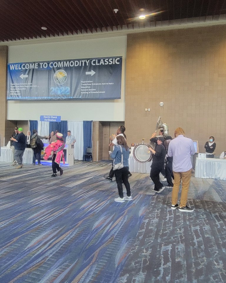 A little New Orleans flavor on the commodity classic!