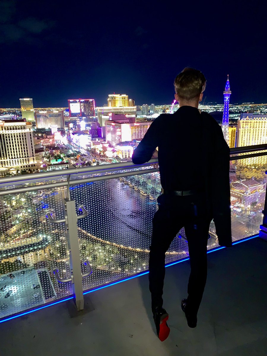 what happens in Vegas…is crazy 😝