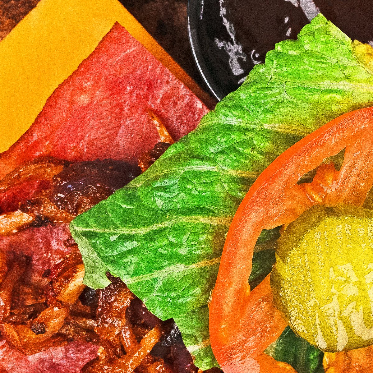 eatcleanbro's tweet photo. Up close &amp; personal with our new bro-deo burger! 🍔🔥 https://t.co/XrpePKN3bY