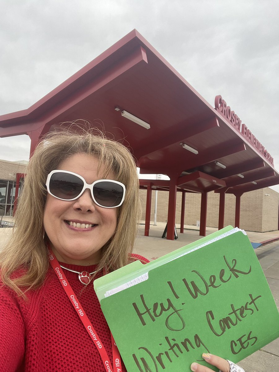lrich_99's tweet photo. #HEY❗️
Picking up all the writing contest submissions today was a real thrill! 😃🎉
I already want to publish all of these stories, essays and poems on “What Is A Friend?” ☀️
Way to go @CrosbyISD for #HEYWeek #SEL4TX #SELDay https://t.co/X8wYbHRSqP