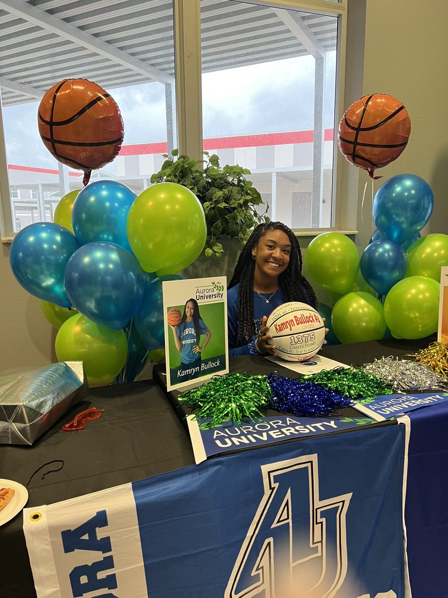 KamrynBullock's tweet photo. HUGE thanks to my teammates, coaches, and parents for helping me every step of the way. Go Spartans! 🤍💙 @AUSpartanWBB @coachmikeauwbb @CoachLopezzzz @ER_Athletics @girls_river https://t.co/YLt0LzIvBk