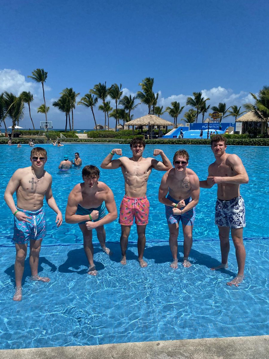 JHawkPower's tweet photo. #flexfriday #springbreak edition #2 https://t.co/NAxXvSMUB0