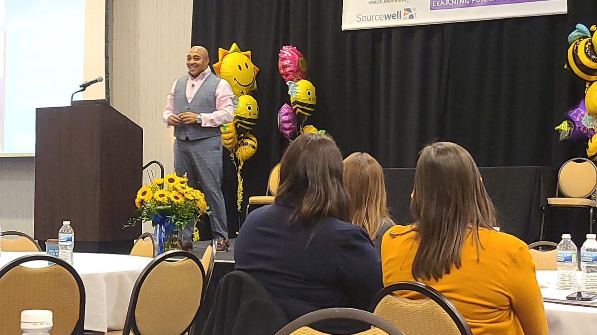 How do we cultivate a high trust culture? Loving that <a href="/JermaineMDavis/">Dr.Jermaine M. Davis</a> is breaking it down for us at #masamase22.

My favorite quote so far: "the opposite of motivation isn't laziness, it's complacency."💛