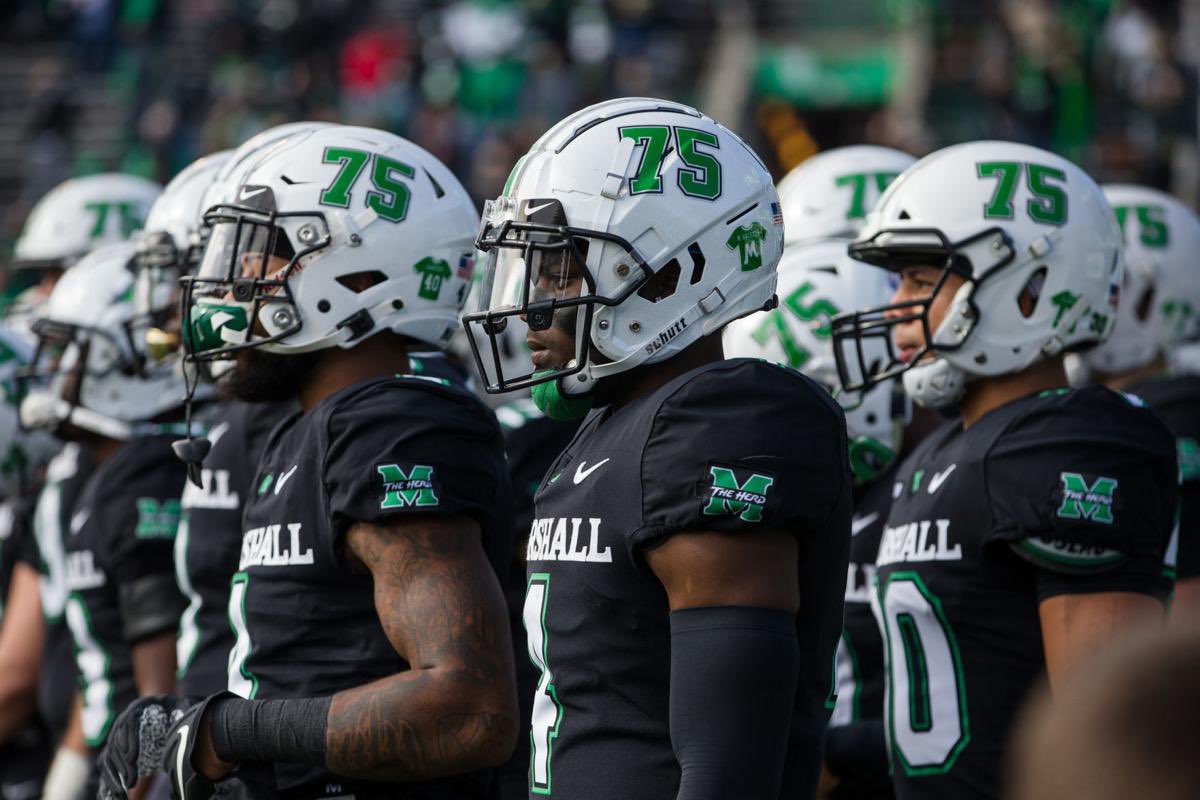 stephon_shivers's tweet photo. #AGTG Blessed To Receive My First (D1) Offer From Marshall University 🟢⚪️🐃   #SkoHerd #RememberThe75 #Elite3🔺 https://t.co/BZ37SnkFQj