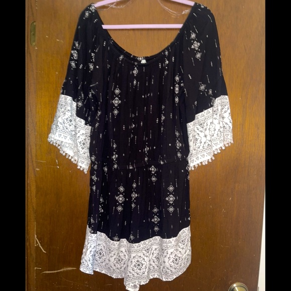 AtryCindy's tweet photo. So good I had to share! Check out all the items I'm loving on @Poshmarkapp #poshmark #fashion #style #shopmycloset #sonoma #chicos #mudd: https://t.co/F95UsG3jeK https://t.co/WWuKElXcEA