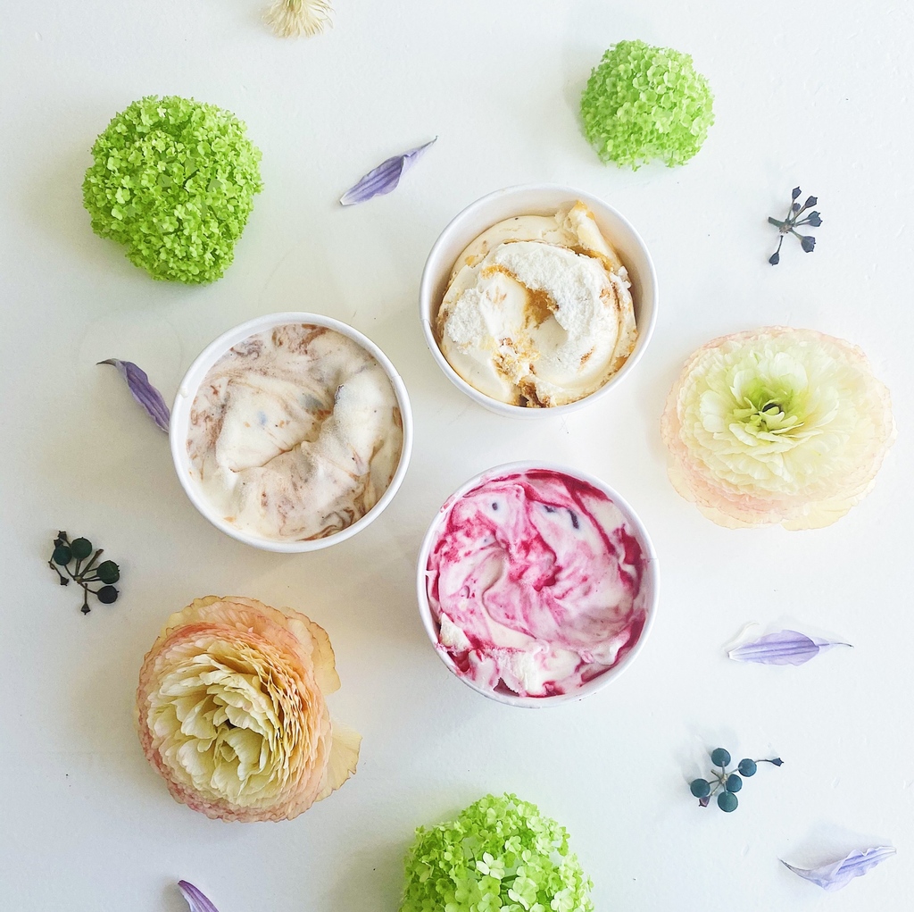 bears_icecream's tweet photo. We love creative flavours and ideas, and we would like to hear what your dream ice cream creation would be?
Get creative and comment below☺️👇
#Bearsicecream #creativeicecream #joyoficecream https://t.co/KUCc0Ea0wy