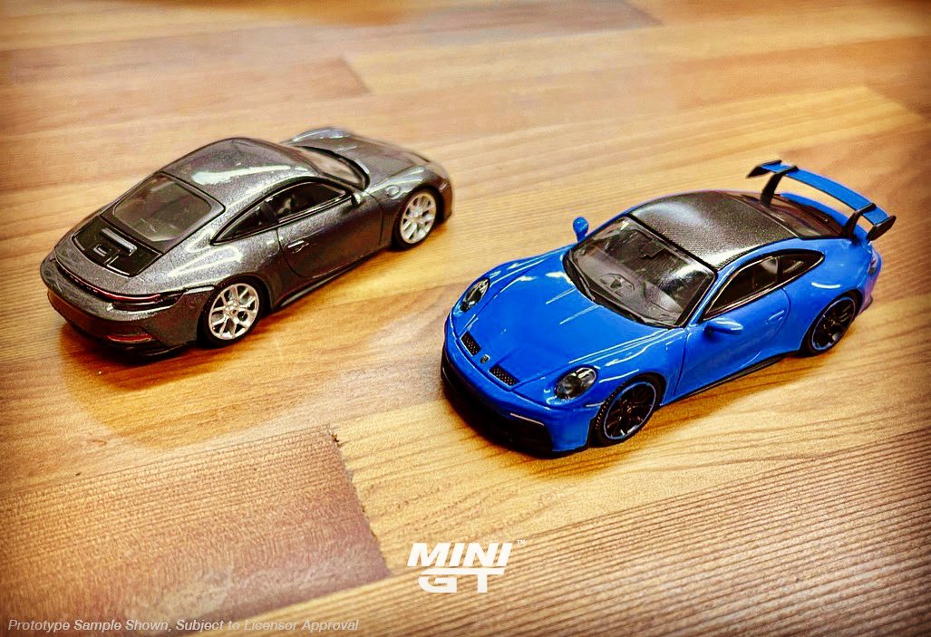 MINI GT - 1:64 collectible diecast model tweet media