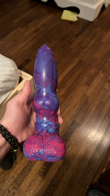 @bad_dragon I love this it&rsquo;s so big 🥺🥵 https://t.co/RCEmatIPOs<a class="tags" href="/tag/bad_dragon">@bad_dragon</a>
