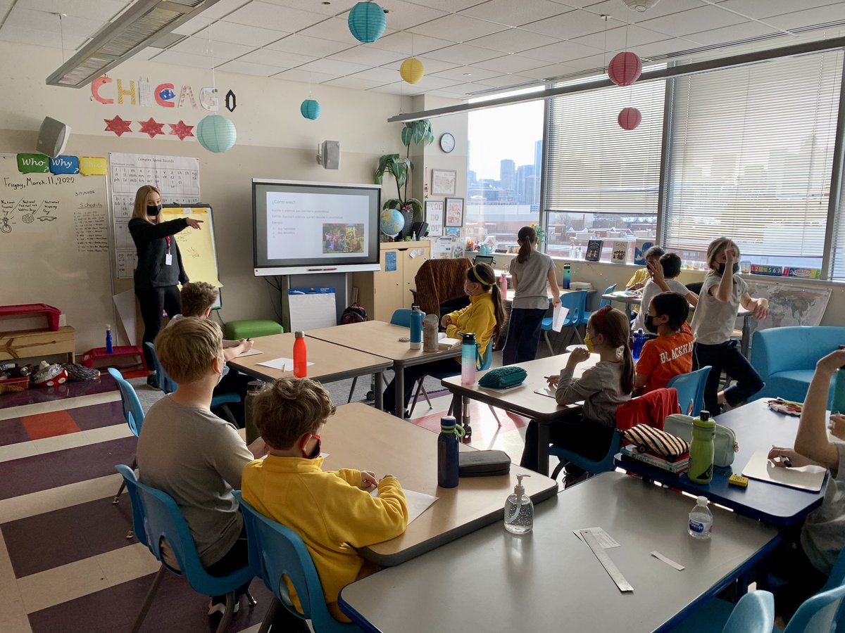BISCLPYear6's tweet photo. The #Spoonbills and #Quetzals loved working with the teachers from @BISCSouthLoop to learn Spanish, German and French! #transitionday #movingon @BISCLPYear6 @BISCLincolnPark @NAEducation https://t.co/hjZ2Bfkywi