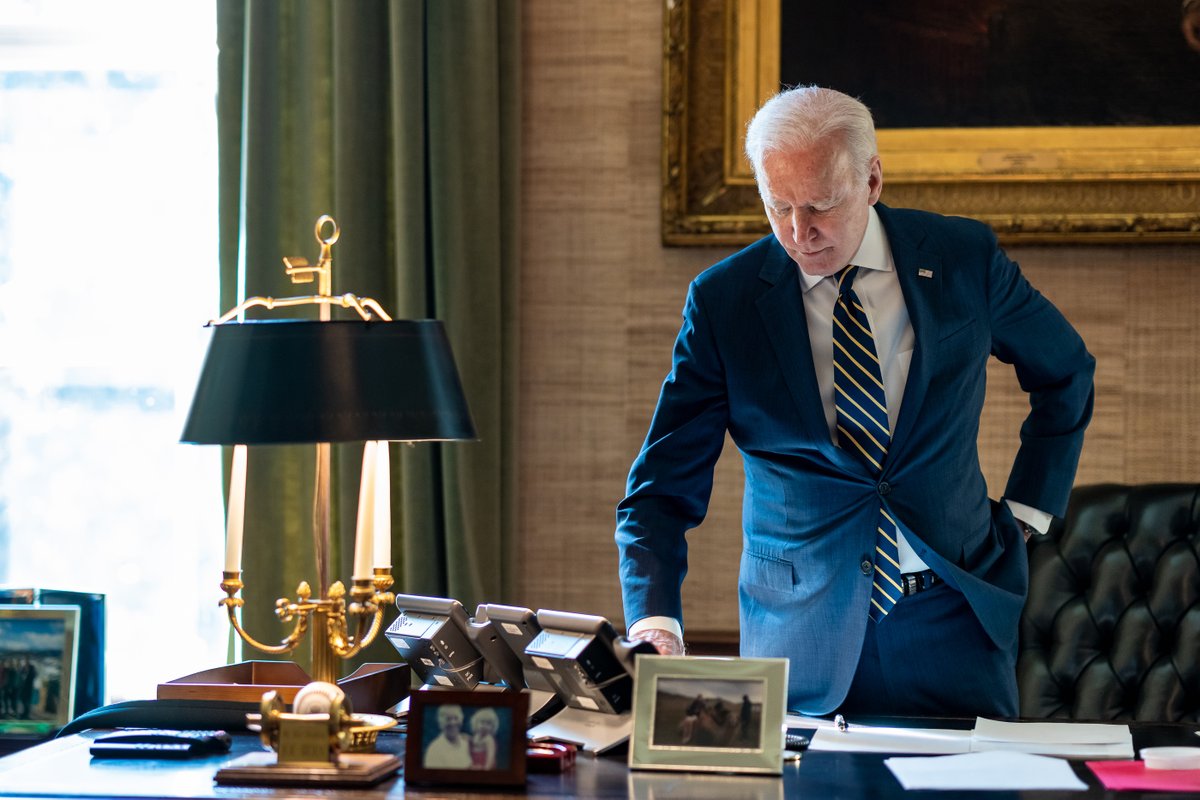 President Biden Archived (@potus46archive) on Twitter photo I called <a href="/ZelenskyyUa/">Volodymyr Zelenskyy / Володимир Зеленський</a> this morning to discuss our ongoing security, humanitarian, and economic assistance for the Ukrainian people. I updated him on the actions we are taking today in coordination with the G7 and EU to further raise the costs on Russia for its attack on Ukraine. I called <a href="/ZelenskyyUa/">Volodymyr Zelenskyy / Володимир Зеленський</a> this morning to discuss our ongoing security, humanitarian, and economic assistance for the Ukrainian people. I updated him on the actions we are taking today in coordination with the G7 and EU to further raise the costs on Russia for its attack on Ukraine.