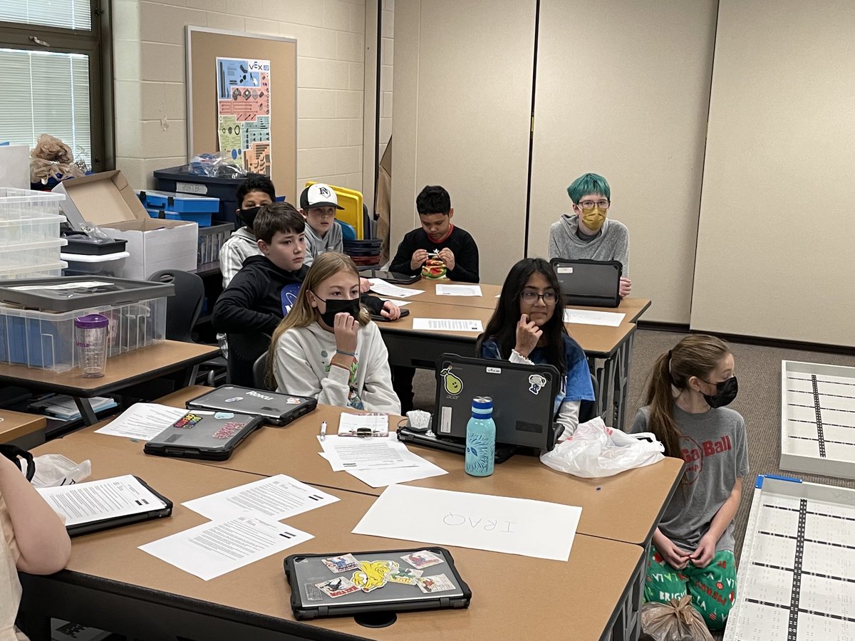 the_gifted_guy's tweet photo. Gateway students practicing for the Model UN event they will be participating in this weekend. So excited to hear their arguments ⁦@PLSD⁩ ⁦@TollGateMiddle⁩ ⁦@OhioModelUN⁩ https://t.co/bkqfDMvNHQ