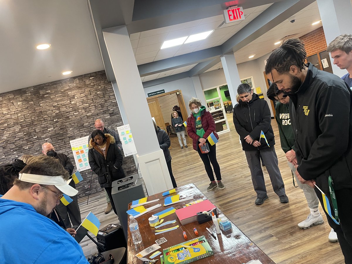 Tiffin University students hosted a moment of silence for Ukraine this afternoon #DragonNation #DragonStrong