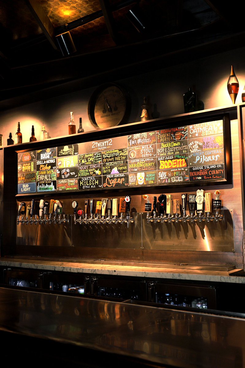 2twenty2_tavern's tweet photo. Options⦠we have plenty for ya!
#BeerList
#DraftBeer
#CraftBeer
#LocalBeer
#ChicagoBeer
#ChicagoBars
#HappyHour
#LateNight
πΊ π» πΊπ»πΊπ» https://t.co/itkEY1pPbN