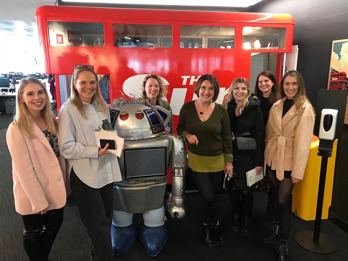RoosterPR's tweet photo. Yesterday afternoon, a few Roosters visited @TheSun HQ to speak with both the print &amp; online travel teams about our latest client news &amp; travel trends. ✈️✨

Big thanks to @lisaminot for having us! 🎉

#roosterpr #wearepr #agencypr #ournews #roosterupdates #roosteroutings https://t.co/B7tlHgElFP