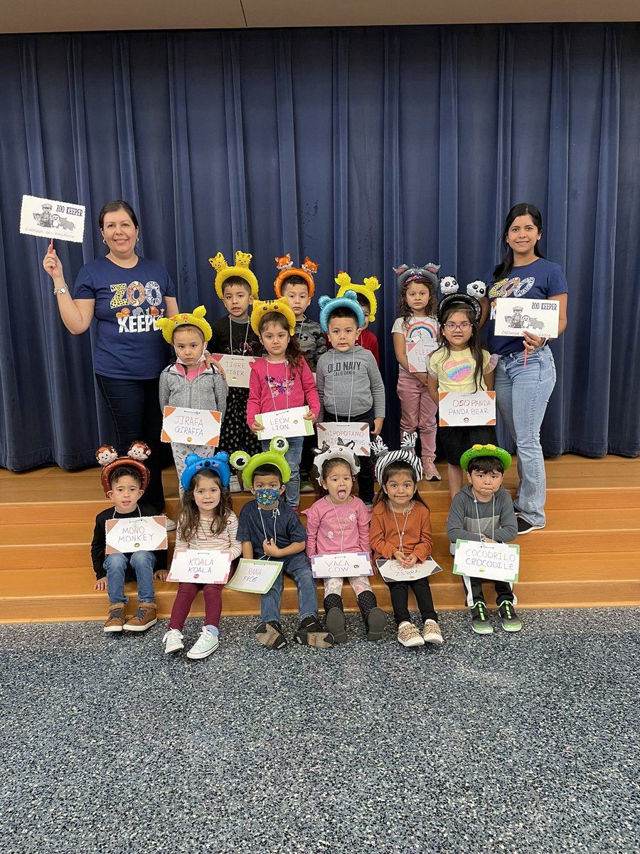 ebannahan's tweet photo. Welcome to the RES Zoo!#vocabularyparade @TISD_PreK @TISDRES https://t.co/qbRcmhpGvU